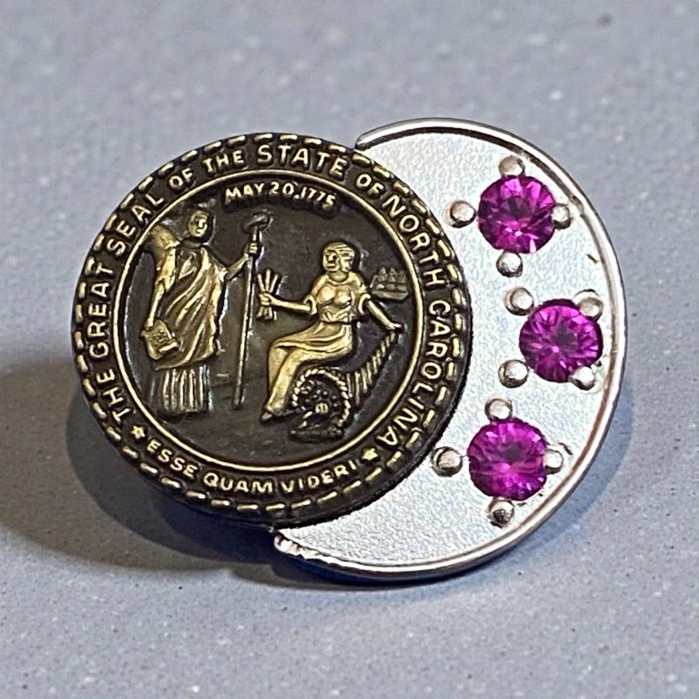 Vintage 10k White & Yellow Gold North Carolina Ruby Tie Pin c1960 Lapel Tack